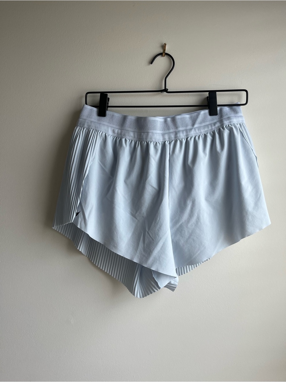 $20 Nike aero swift shorts - women’s L